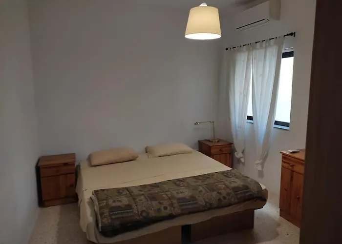 아파트 A Very Spacious Three Bedroom In 슬리에마